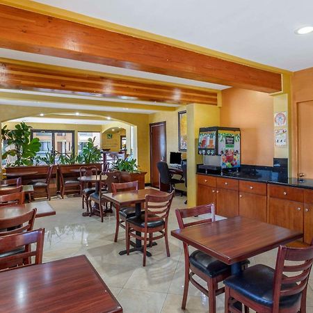 Quality Inn & Suites Westminster Seal Beach Exteriör bild