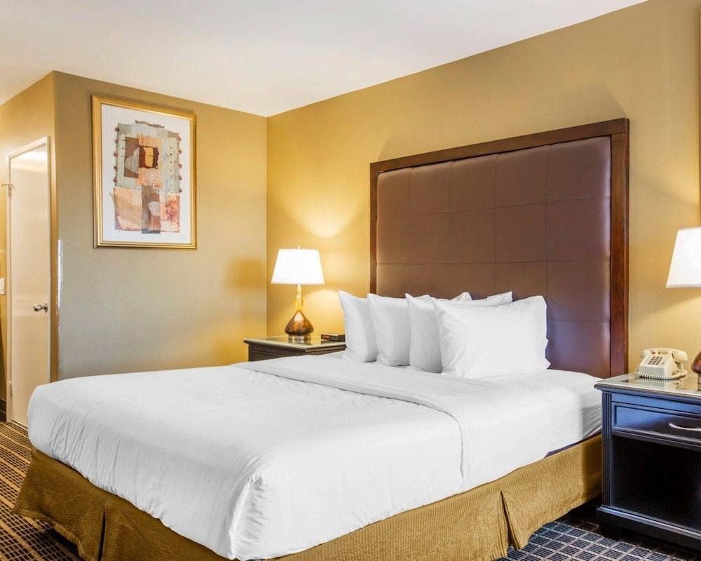 Quality Inn & Suites Westminster Seal Beach Exteriör bild