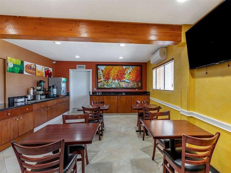 Quality Inn & Suites Westminster Seal Beach Exteriör bild