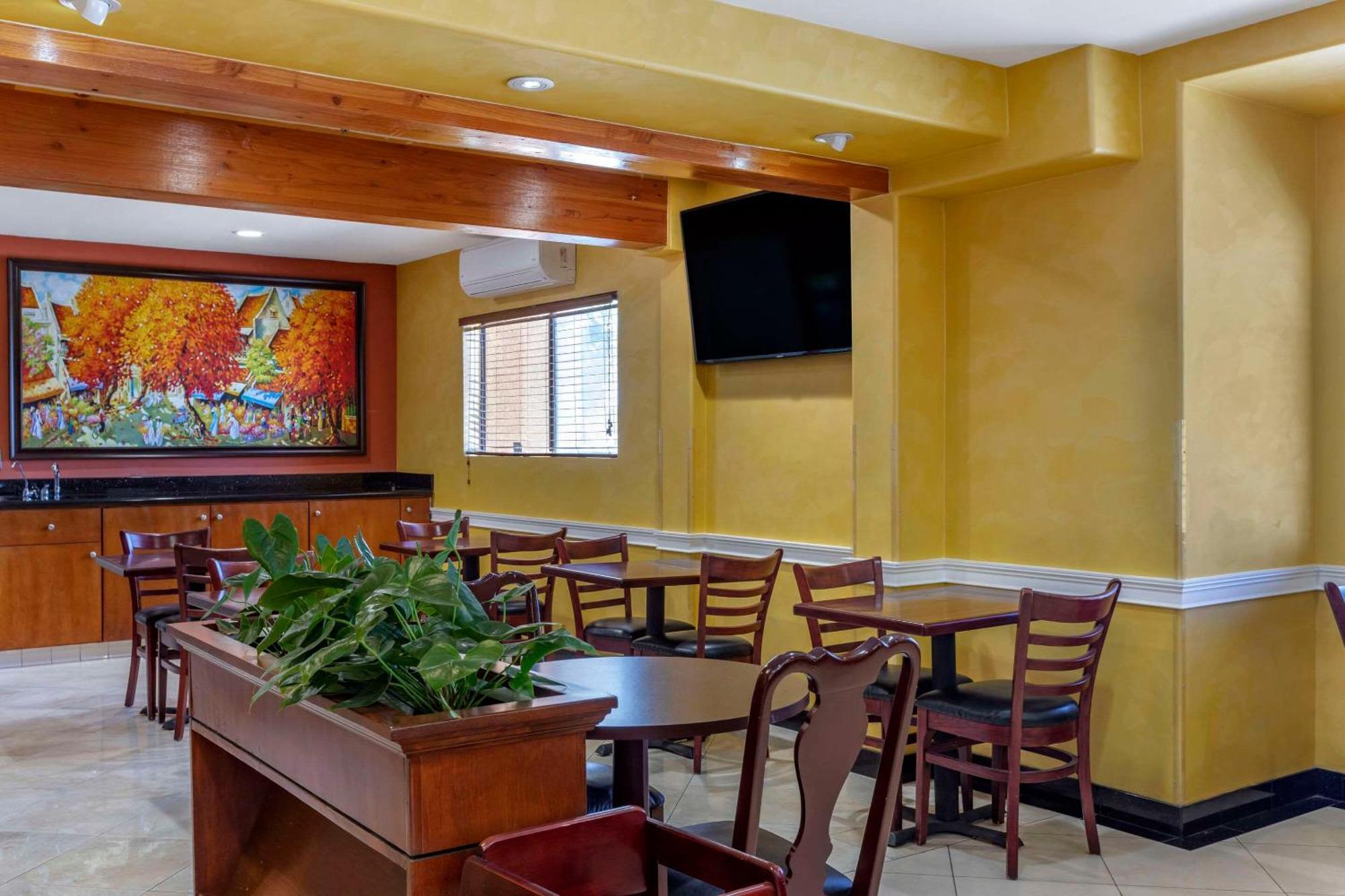 Quality Inn & Suites Westminster Seal Beach Exteriör bild